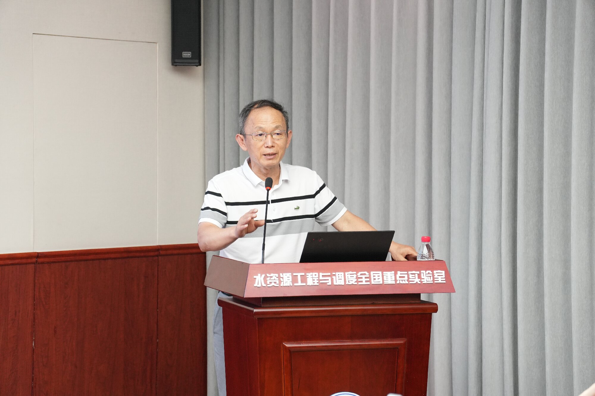 院士访问武汉大学全国重点实验室